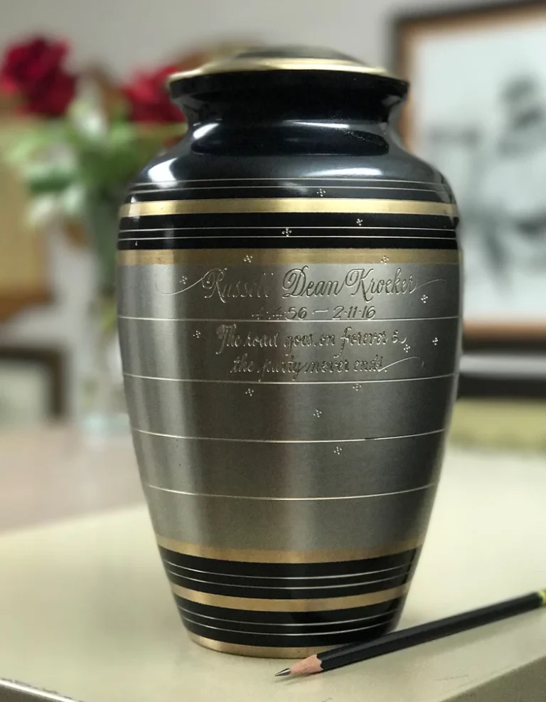 d98026_aabfb2c81af649cda657a8e087ff84b5~mv2_d_2526_3247_s_4_2